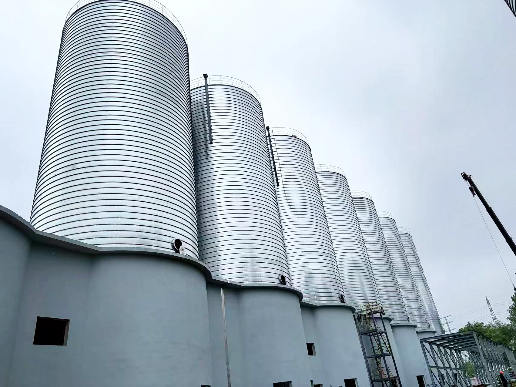 Coke and Silica Silo